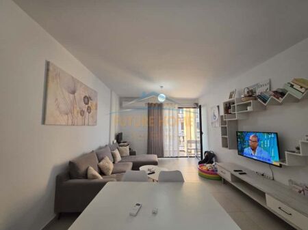 Qera,Apartament 2+1+post parkimi tek Kompleksi ASL!