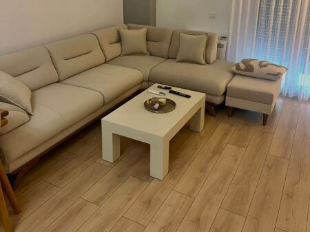 Jepet me qira super apartament 1+1 ne Sauk
