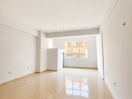  Commercial Unit for Sale – 44 m² | Center, Elbasan