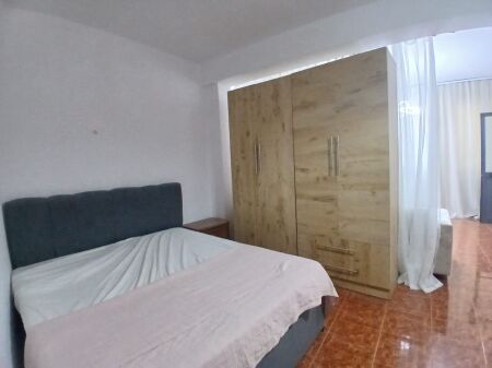 Jepet Me Qera Apartament Home Studio