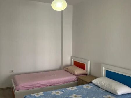 Appartamento 2+1+1 con Balcone in Affitto
