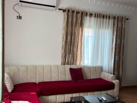 In Affitto Appartamento 2+1+1 Posto Auto +1 Balcone
