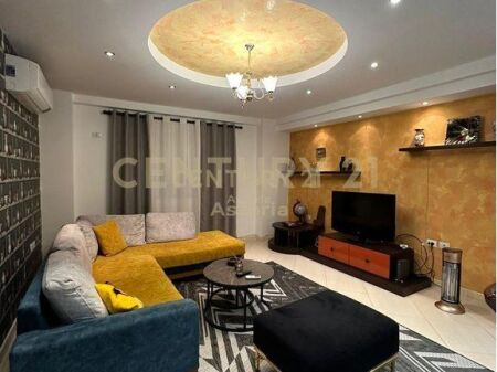 Apartament 2+1 për shitje pranë stadiumit Air Albania – Lokacion elitar në zemër të Tiranës!