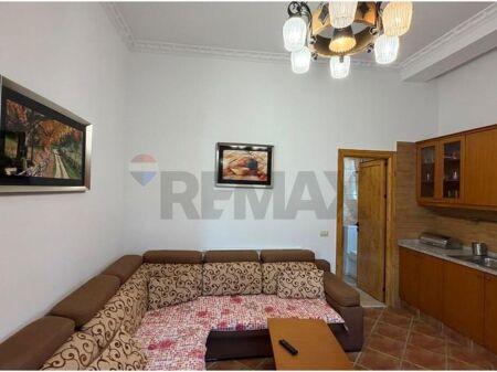 Appartamento 1+1 in affitto, via Kavajes