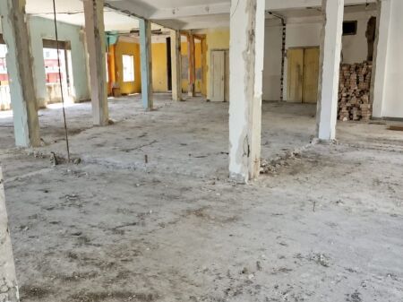 Shitet Apartament | Përballë Pallatit të Sportit & Stacionit të Trenit, Durrës
