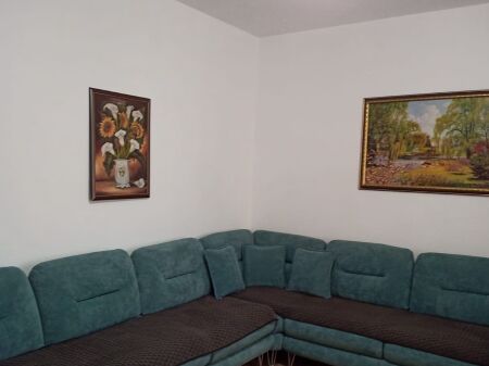 Qera | Shtëpi private 1 + 1 | Rruga Mine Peza | 500 €/muaj