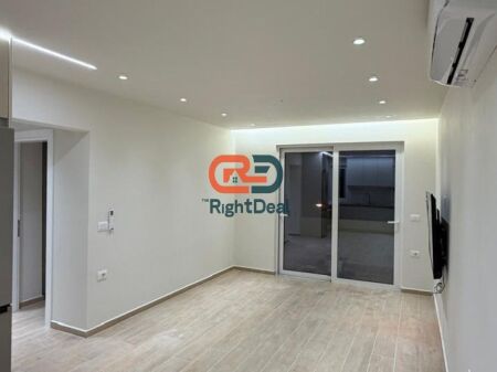 Ne Sarande, Prane Komisariatit Te Policise, Shitet Super Apartament 1+1 Me Lokacion Perfekt !!!