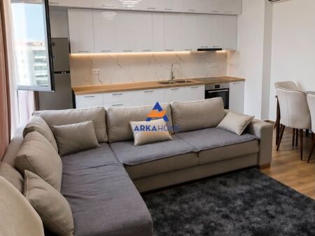 JEPET APARTMENT ME QERA 1+1+BALLKON "RRUGA 5 MAJI" 50.000 LEKE