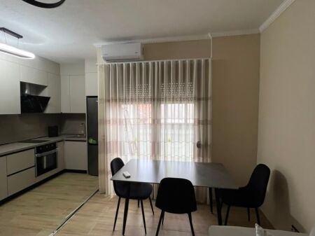 Apartament 1+1 me Qira në Lagjen 12, pranë Markatës – Durrës