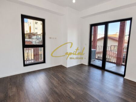 OFFICE FOR RENT 103 M2 GARDEN BUILDING RESIDENCE 1,070 EURO