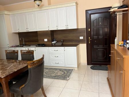 Apartament 1+1 Plazh durres cmimi : 40.000 leke