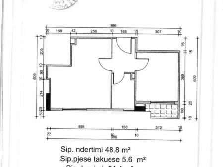 Shitet apartament 1+1 tek Pallatet Cabej, Misto Mame