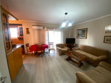 Apartment 2+1 for rent at Barricades Street