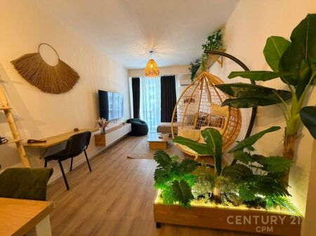 APARTAMENT 1+1 PER SHITJE TEK STACIONI I TRENIT!