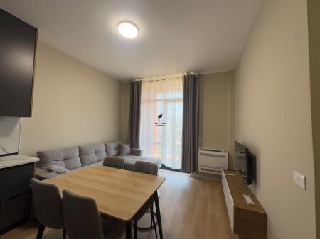APARTAMENT ME QERA 2+1 BULEVARDI RI 70.000 LEKE FH-85637