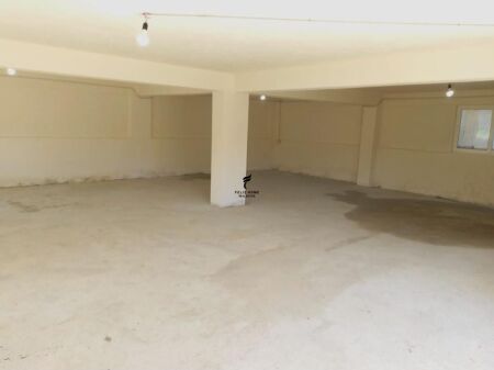 WAREHOUSE FOR RENT 28 M2 ZOGU I PARE BOULEVARD 35,000 LEKE FH-85566