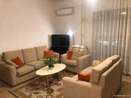 Appartamento In Affitto 1+1 Vicino Komuna e Parisit (ID B2101836) Tirana
