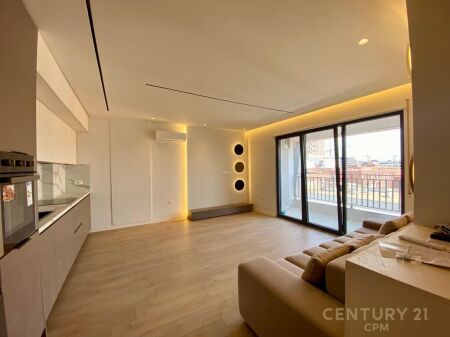 NDREGJONI BULEVARDI I RI JAPIM ME QIRA APARTAMENT 1+1+POST PARKIMI