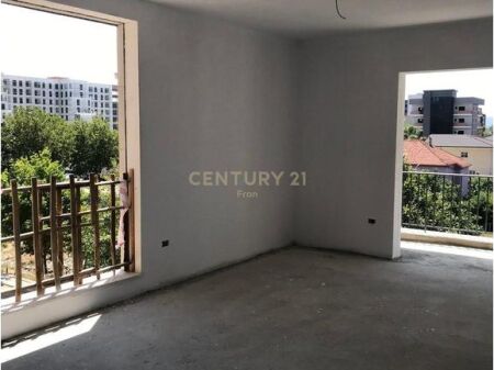 Apartament 2+1+2 Në Shitje në Kamez Qender, Tiranë !