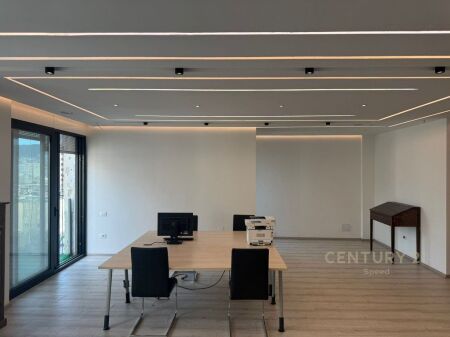SHESIM APARTAMENT TE PERSHTATUR NE ZYRE NE ZONEN E ISH BLLOKUT