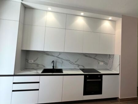 Apartment 1+1 for rent plus parking spot in Delijorgj
