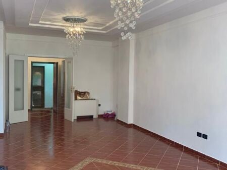 🏢 Jepet me Qira Ambient për Zyre 2+1+2 | Bllok
