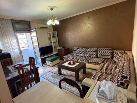 **Shitet Apartament 2+1 – Pranë Top 7, Rruga e Kavajës**