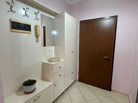 Shes apartament 1 + 1