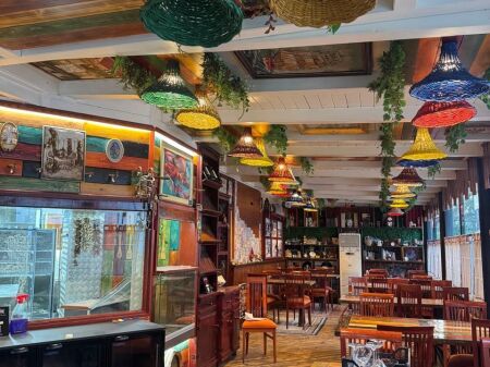 Business Premises-Restaurant- Bllok