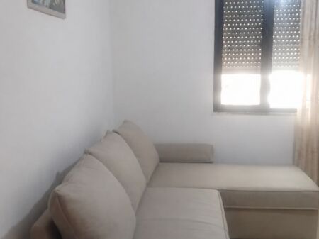 Rent | Apartament 1 + 1 | Rruga e Dibres – Spitali Amerikan 2 | 400 €/month