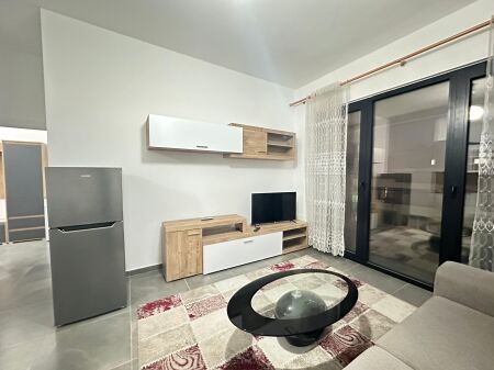 Jepet me qira apartament 1+1