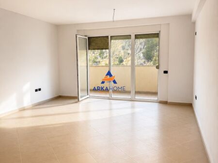 OCCASIONE!! APPARTAMENTO 2+1+BALCONE IN VENDITA "VICINO TWIN TOWERS HOTEL, SHENGJIN" 12000000 LEKE