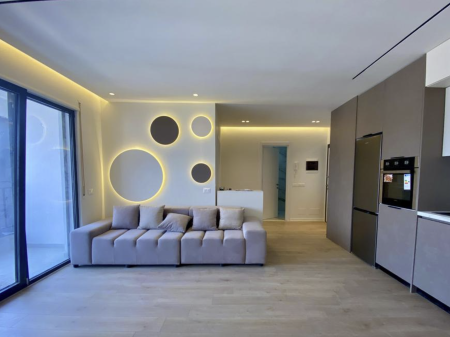 NDREGJONI BULEVARDI I RI JAPIM ME QIRA APARTAMENT 1+1+POST PARKIMI
