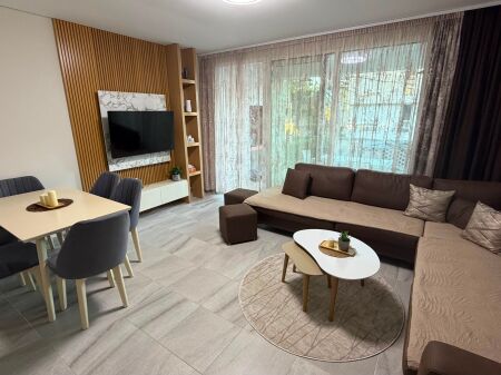 Shitet Apartament 1+1