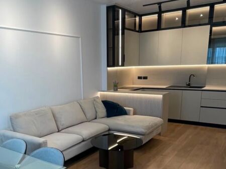 Super apartament me qera 1+1+parkim Porcelan