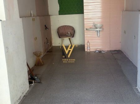 SHOP FOR RENT 25 M2 IN VASIL SHANTO 80,000 LEKE