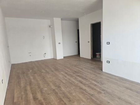 🏡 SHITET APARTAMENT 1+1 – UNIVERS CITY