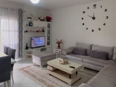 Apartament ne shitje 2+1+2