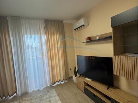 Qera, Apartament 2+1+2, Rruga Kongresi i Manastirit.