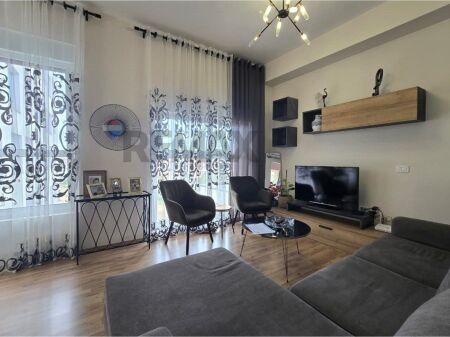Apartament per shitje 3+1+2 ne Ali Dem