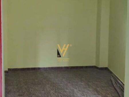 SHITET DYQAN 25 M2 PRANE KRISTAL CENTER 75.000 EURO