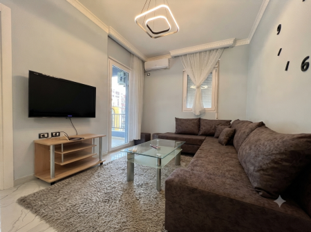 In vendita, Appartamento 1+1, Via 5 Maggio, Tirana
