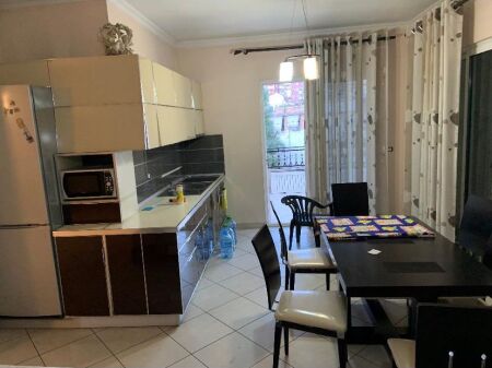 Qera | Vilë 3 + 1 | Selitë | 500 €/muaj