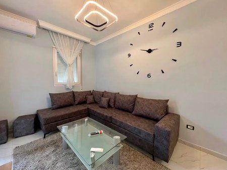 In vendita, Appartamento 1+1, Via 5 Maj, Tirana