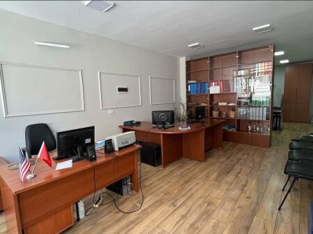 Shitet Dyqan, Prane Shkolles Baletit/Tirane