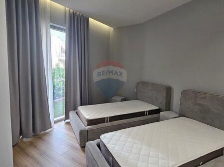 Apartament 3+1 per qira tek Liqeni i Thate ID: 530181101-319