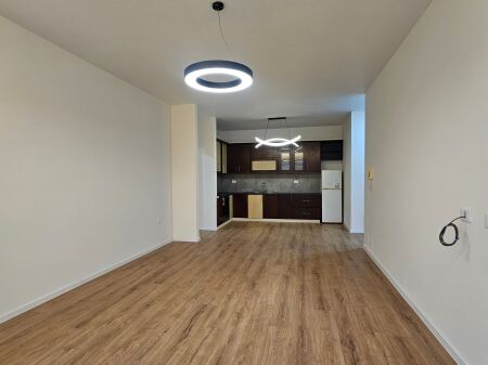 Apartment 2+1 for sale | Astir, near Dy Palmave In one of the most sought-after areas of Astir, near Dy Palmave, a 2+1 apartment with an area of 107.7 m² is for sale, located on the 7th floor of a building with an elevator.