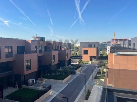 Villa - For Sale - TEG, Tirana(ID: 530181095-250)