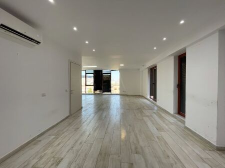 BUSINESS PREMISES FOR RENT | KAVAJËS ROAD