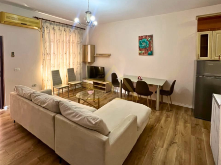 Apartament 2+1 me Qira – Vasil Shanto, Pranë KESH-it, Tiranë